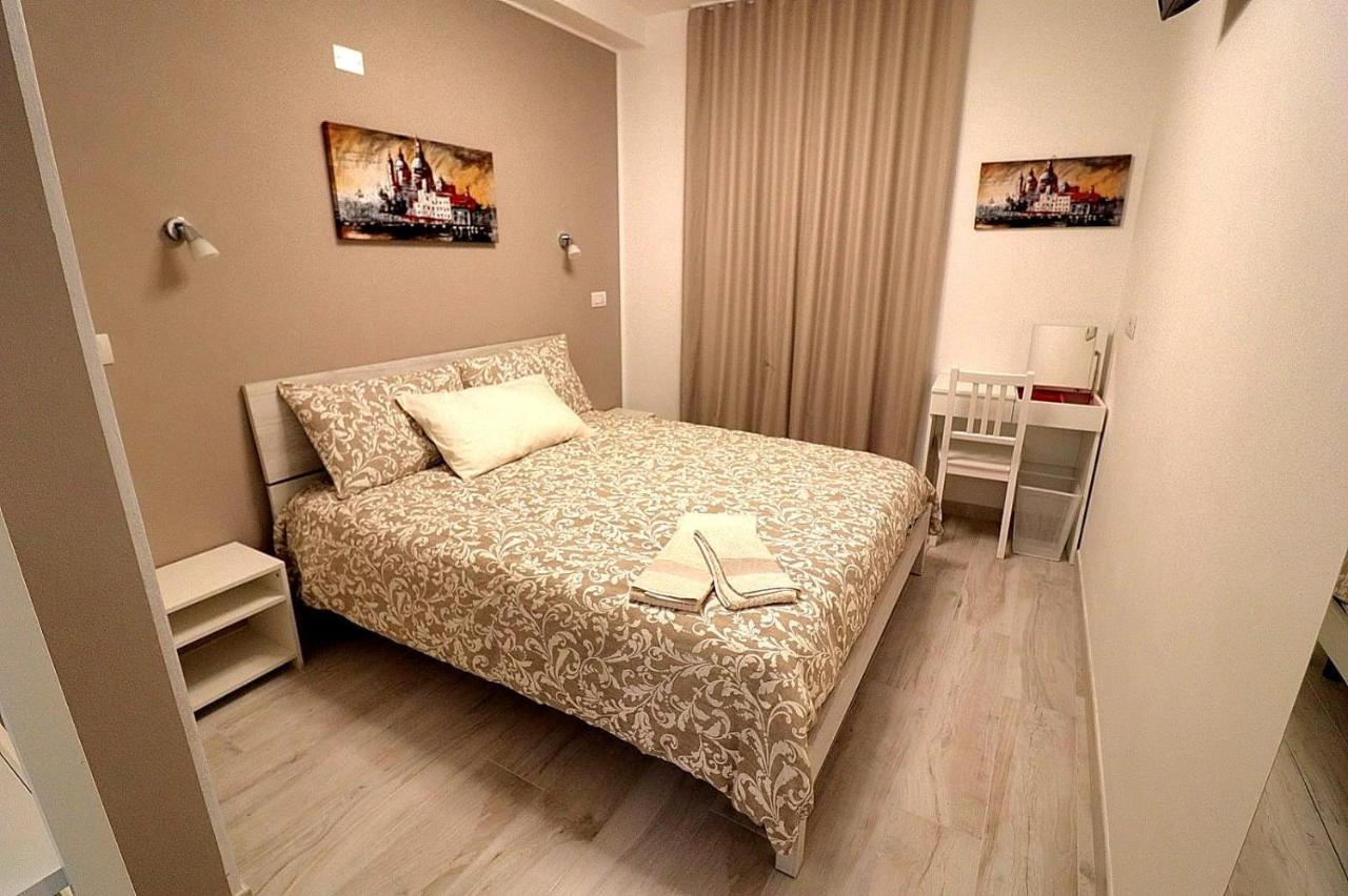 Sentieri Del Garda Bed & Breakfast Arco Bagian luar foto
