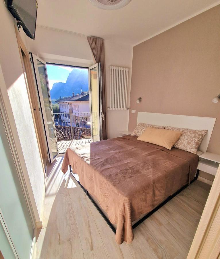Sentieri Del Garda Bed & Breakfast Arco Bagian luar foto