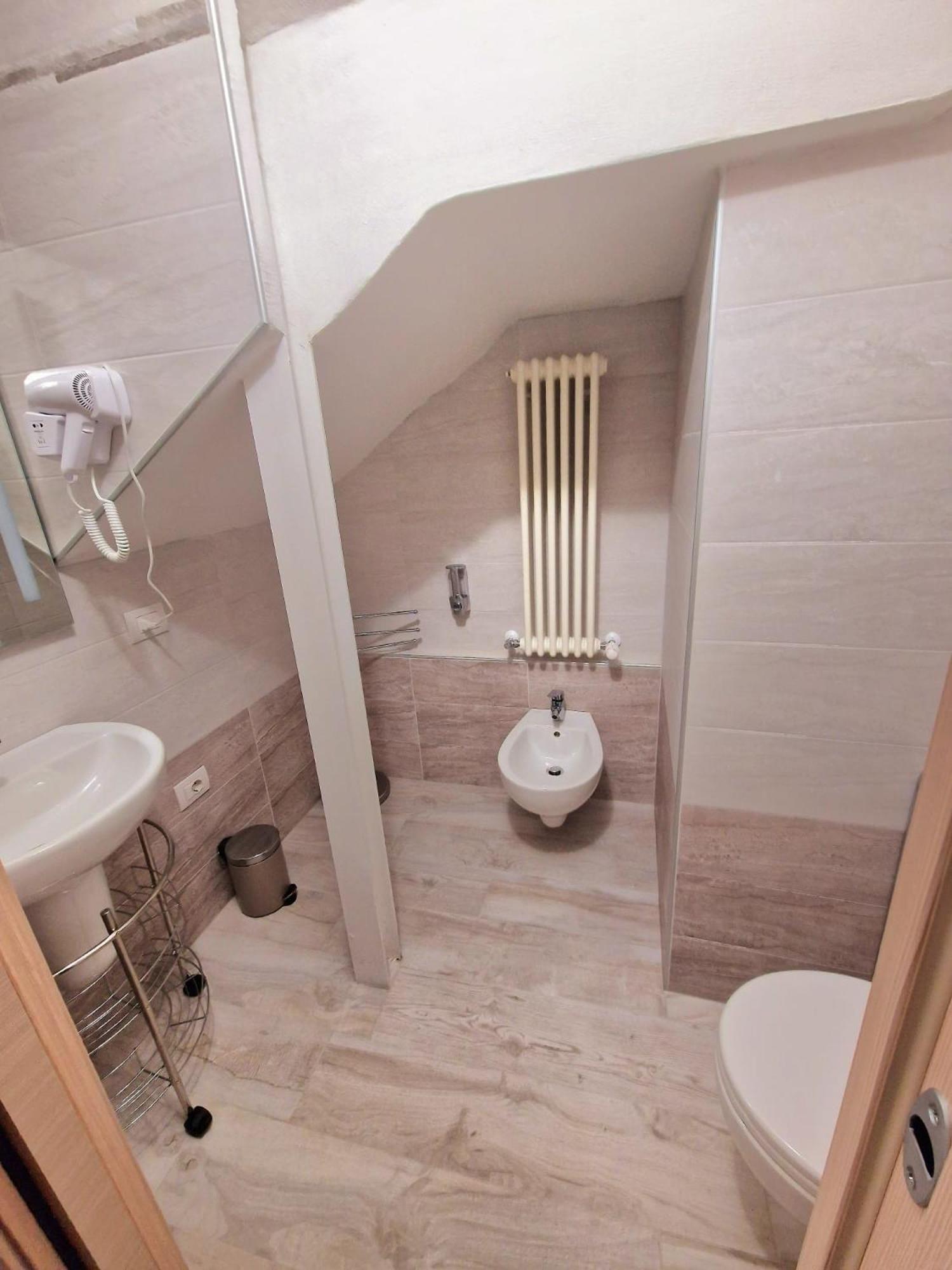 Sentieri Del Garda Bed & Breakfast Arco Bagian luar foto